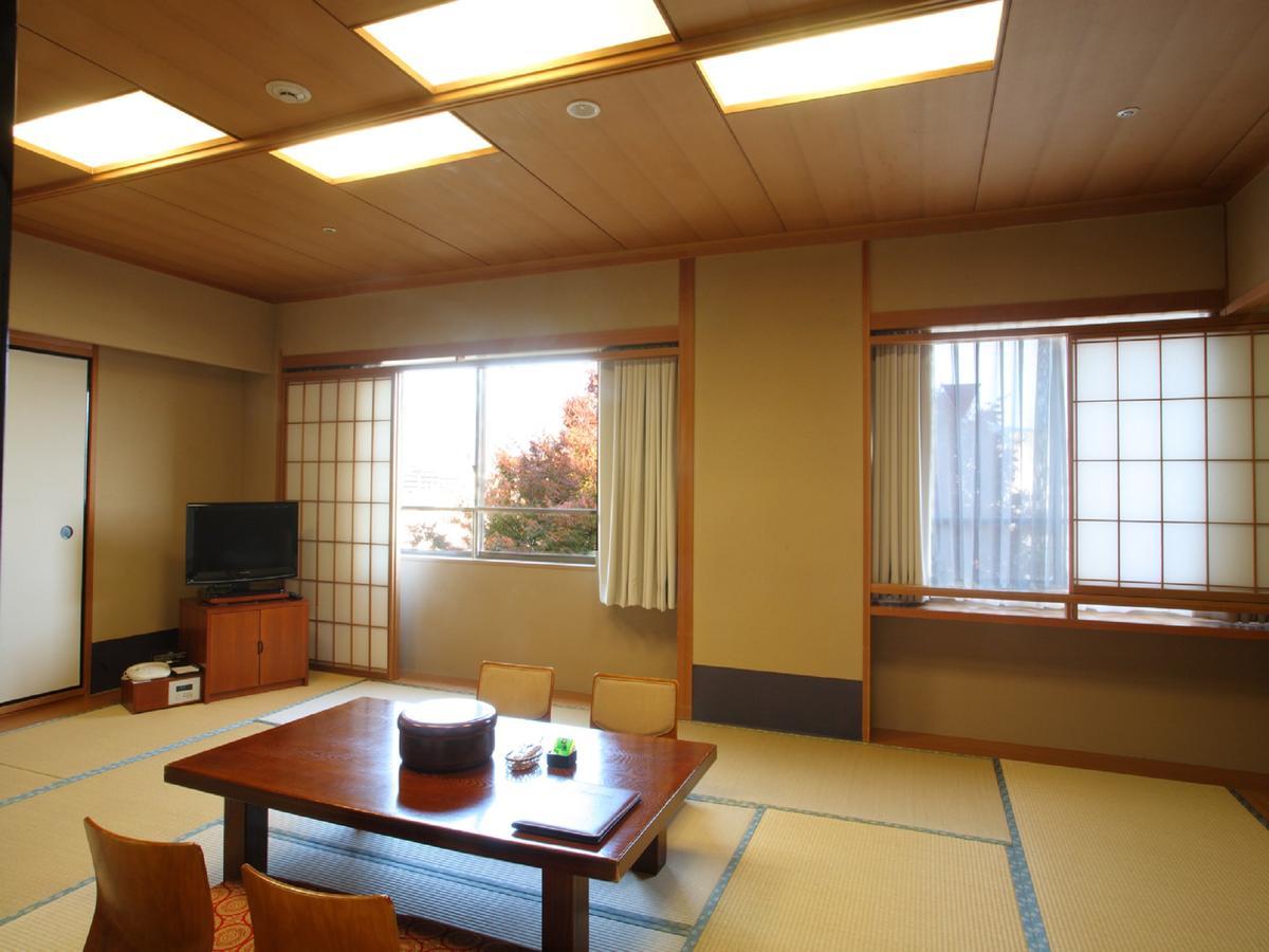 Rubino Horikawa Kyoto